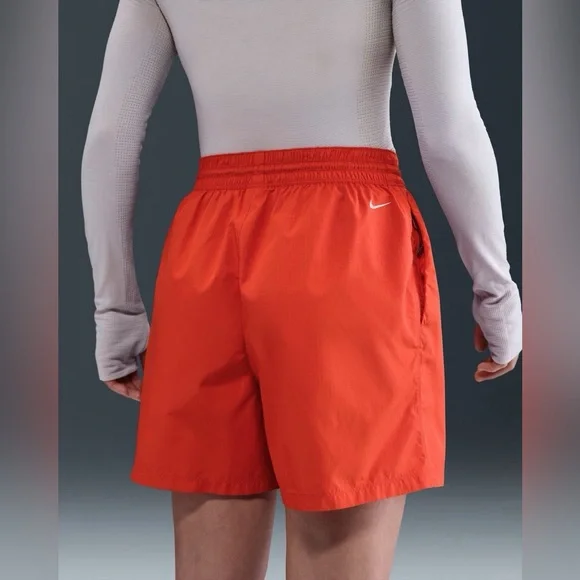 NWT Nike ACG Women's Repel Mid-Rise Ripstop Shorts Size Small